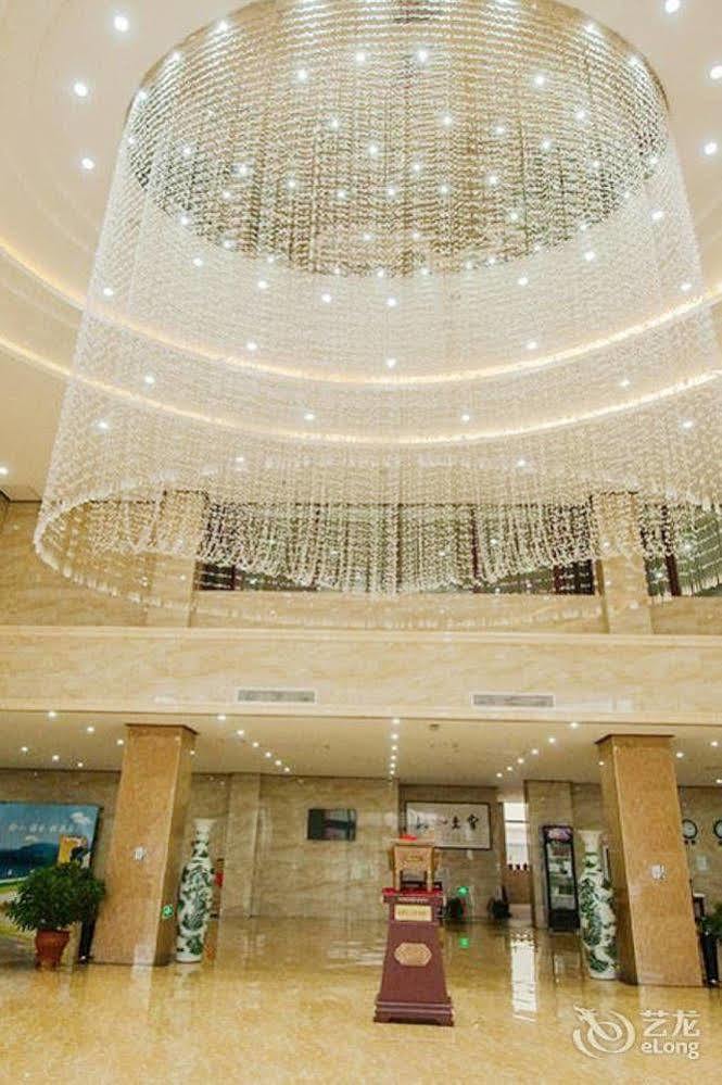 Splendid Oriental Business Hotel Tianjin Exterior photo